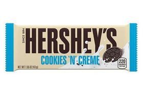 Hershey's Chocolate Cookies & Cream - 1.55 Ounces
